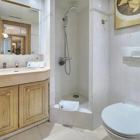 Immogroom - 2 Bedroom - Air Conditioning - Wifi - Terrace - Common Parking Cannes
